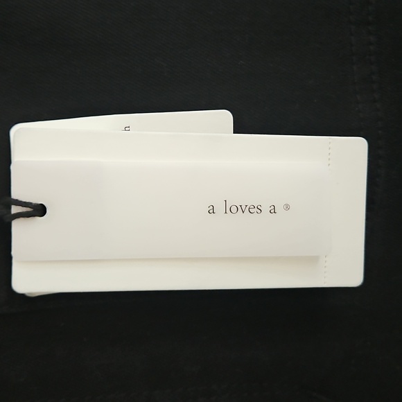 A Loves A High Rise Wide Leg Denim: Black: Size- 26 - Picture 5 of 13